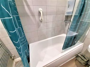 Photo 4- click for photo gallery